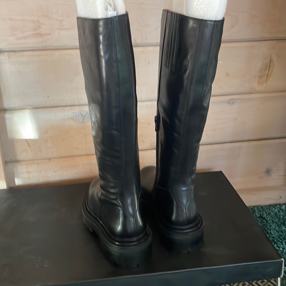 NWT Charles by Charles David boots - Picture 4 of 10